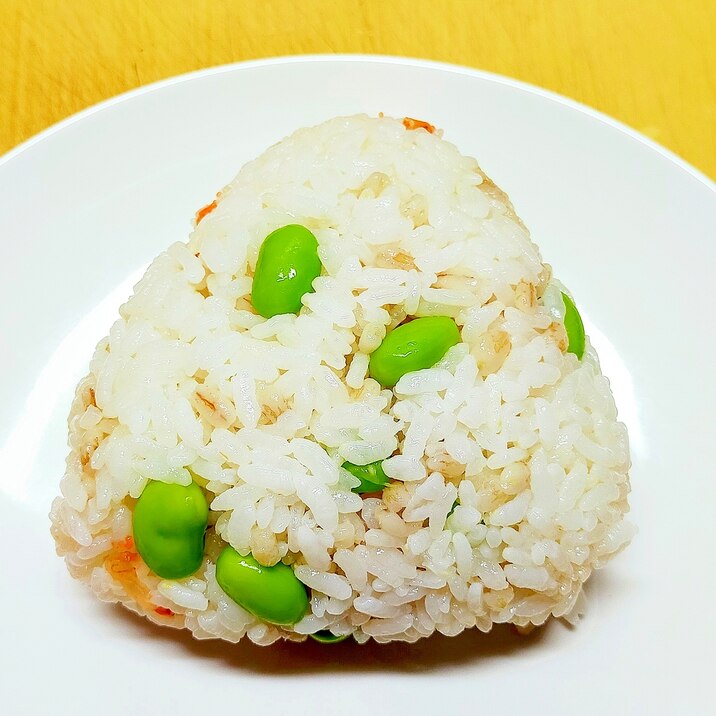 たらこ・おかか・枝豆のおにぎり